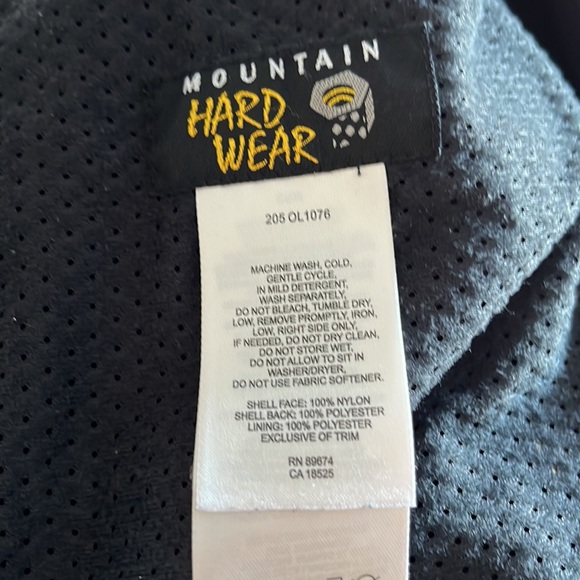 Women’s Mountain Hardwear Jacket - Picture 9 of 10